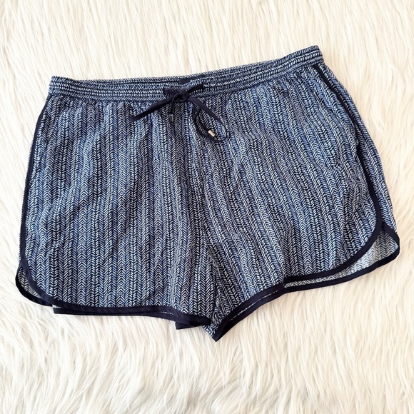Gap Blue White Print Short - Picture 1 of 4